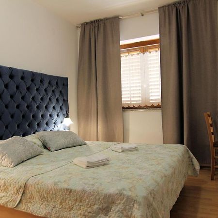 Apartmani Villa Kalinic Njivice Exterior photo