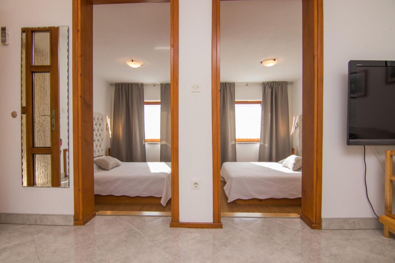 Apartmani Villa Kalinic Njivice Exterior photo
