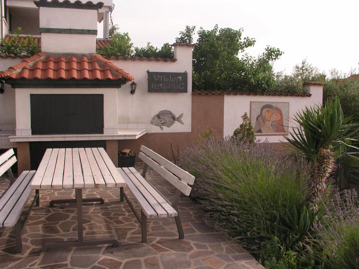Apartmani Villa Kalinic Njivice Exterior photo