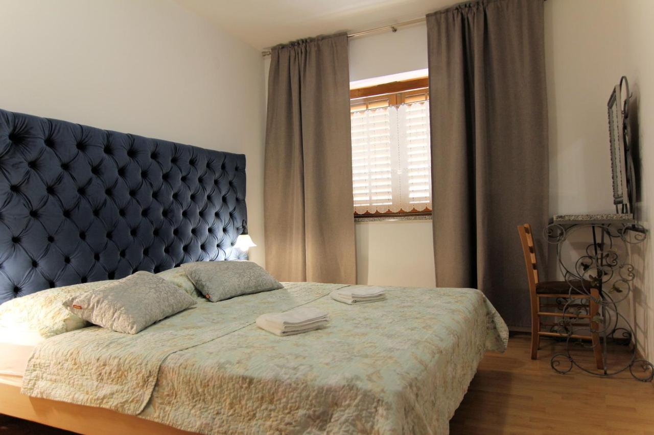 Apartmani Villa Kalinic Njivice Exterior photo